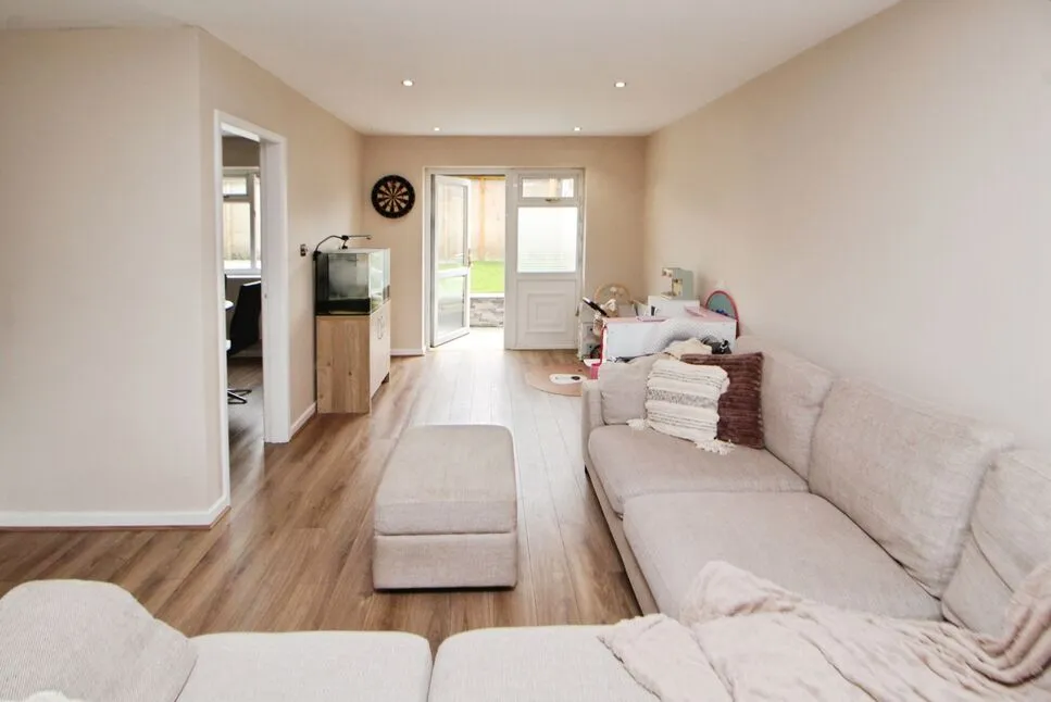 Ashton Gardens, Glossop, Derbyshire, SK13, photo 2