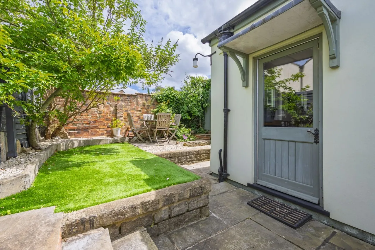 High Street, Cricklade, SN6, photo 15
