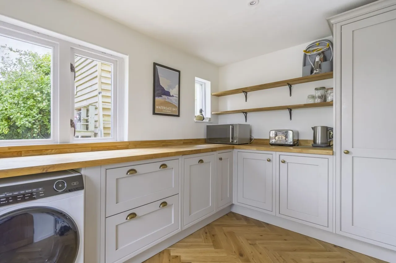 High Street, Cricklade, SN6, photo 22