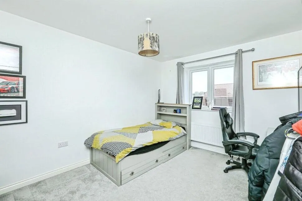 Butterfly Way, New Rossington, DN11, photo 14