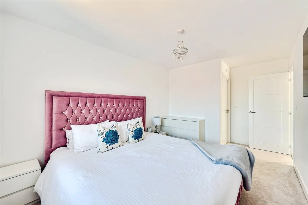 Redlands Way, SWINDON, Wiltshire, SN3, photo 11