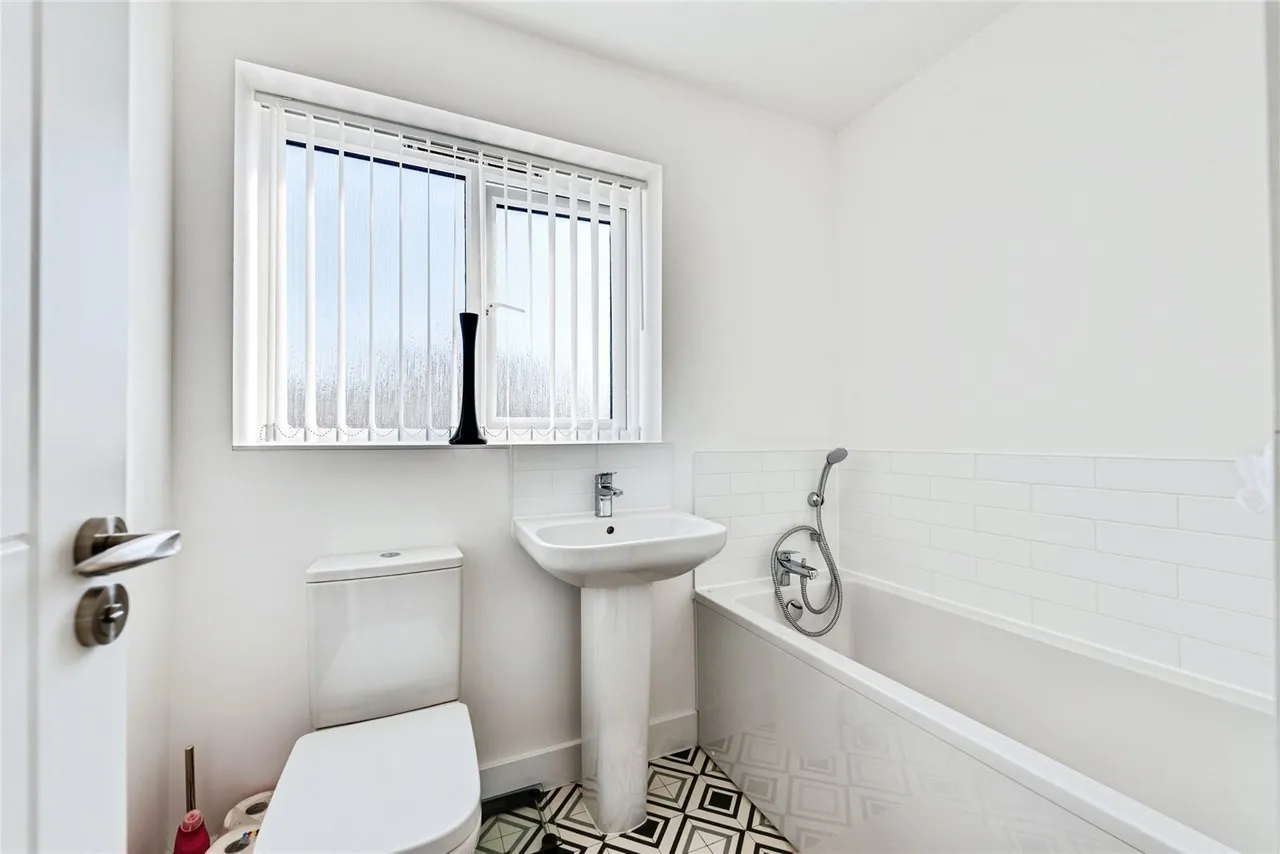 Redlands Way, SWINDON, Wiltshire, SN3, photo 9