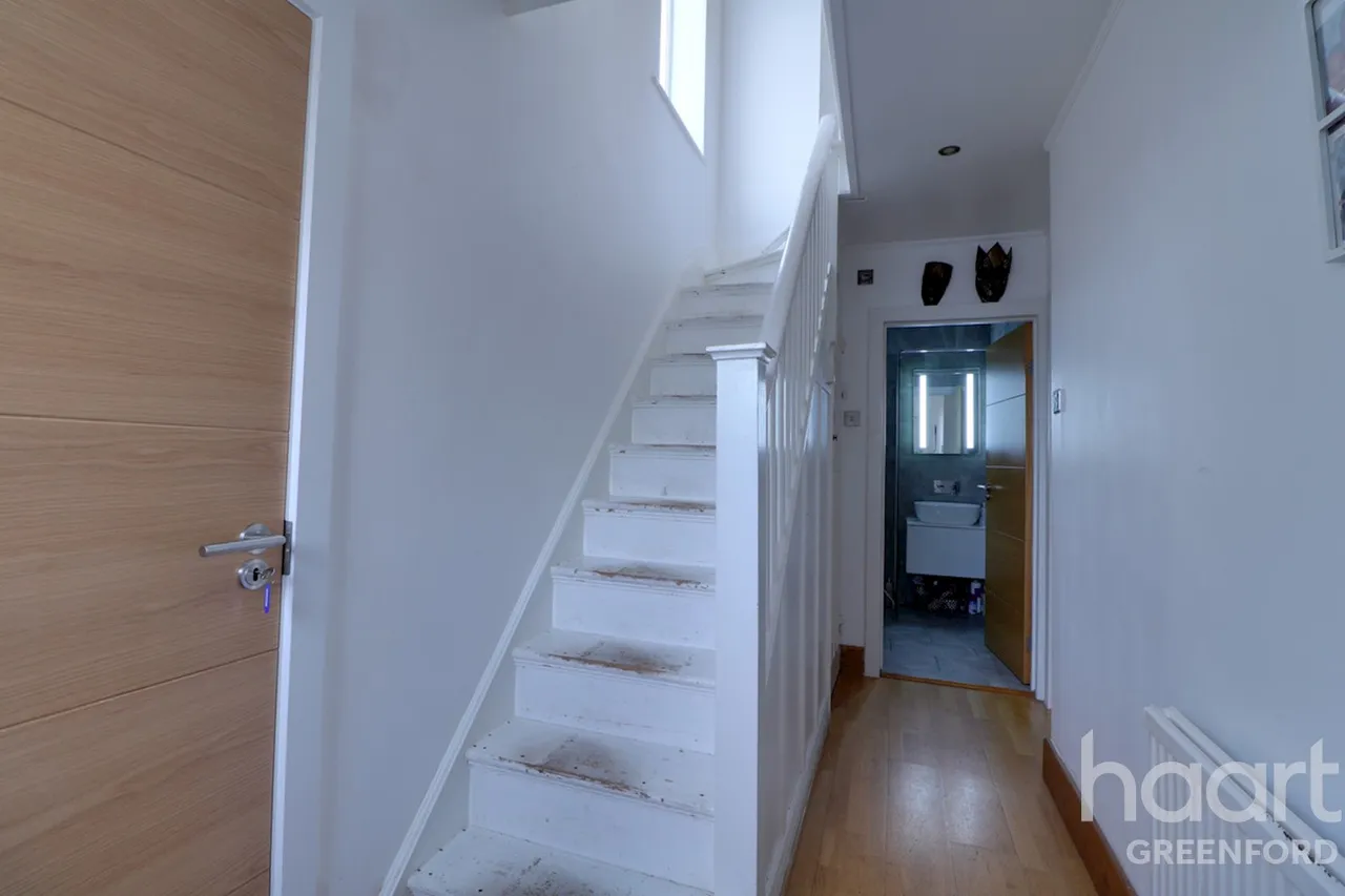 3 bed house for sale, Perivale, UB6