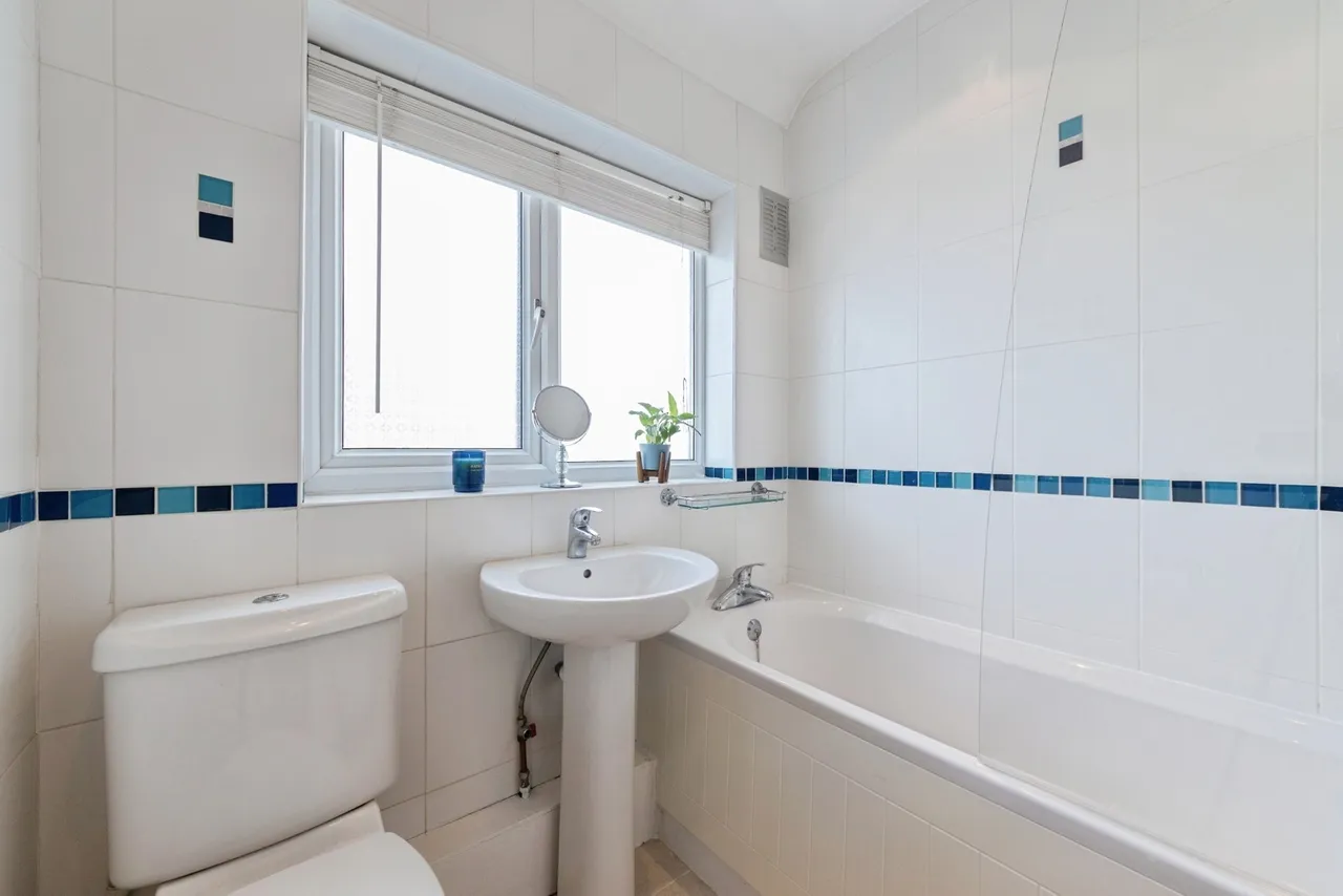 Redlands Close, Solihull, B91, photo 14
