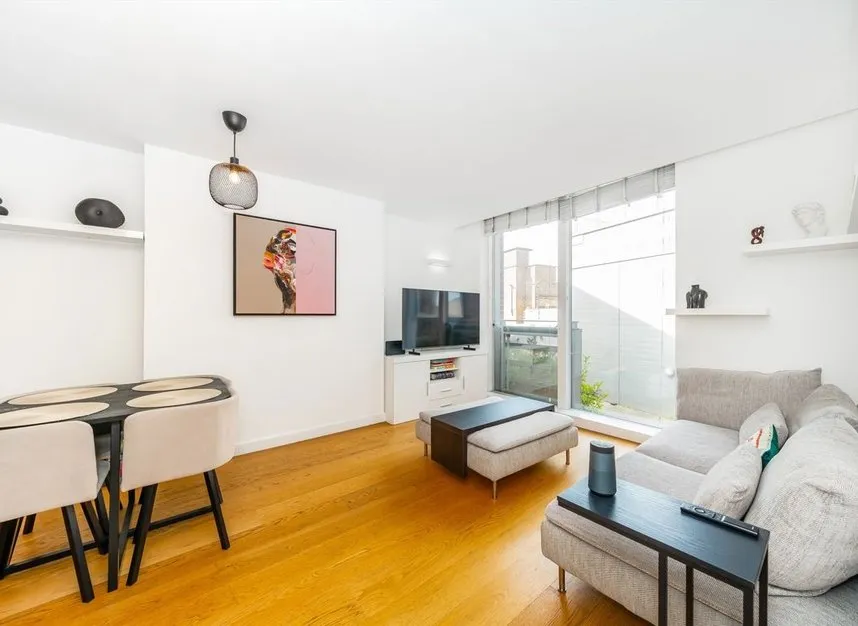 Woodger Road, Shepherds Bush, W12, photo 2