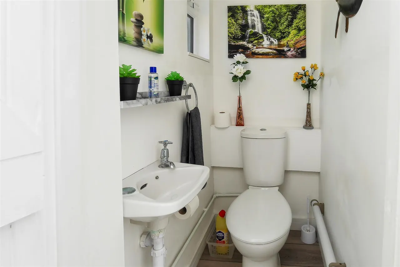 Meadow Way, Littlehampton, photo 6