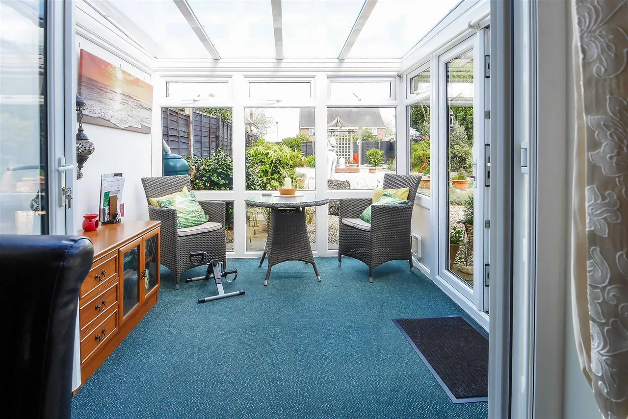Meadow Way, Littlehampton, photo 4