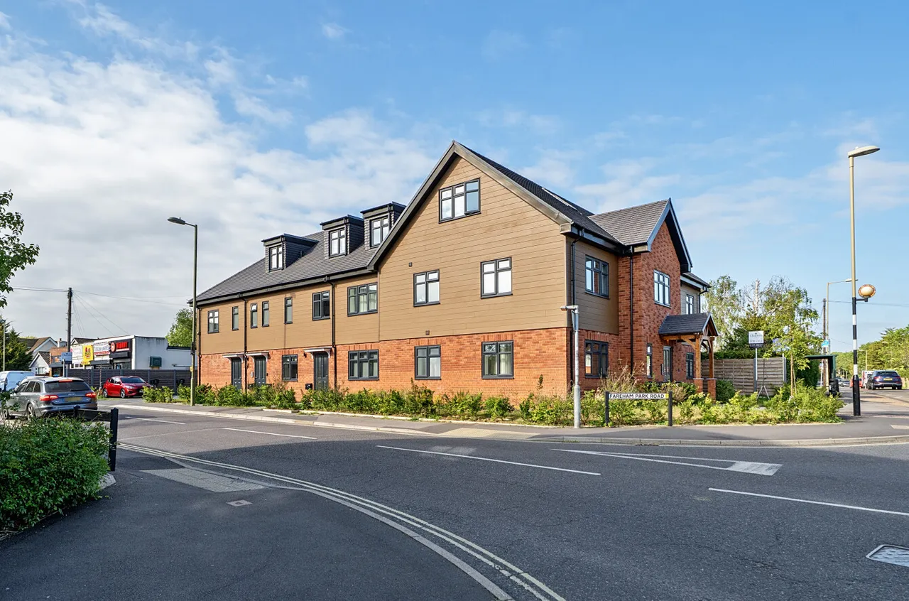 Highlands Road, Fareham, PO15, photo 9