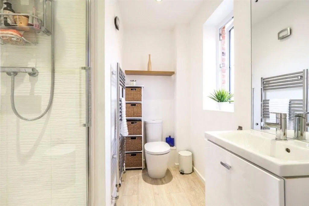 Thorne Crescent, Worsley, Manchester, Greater Manchester, M28, photo 11