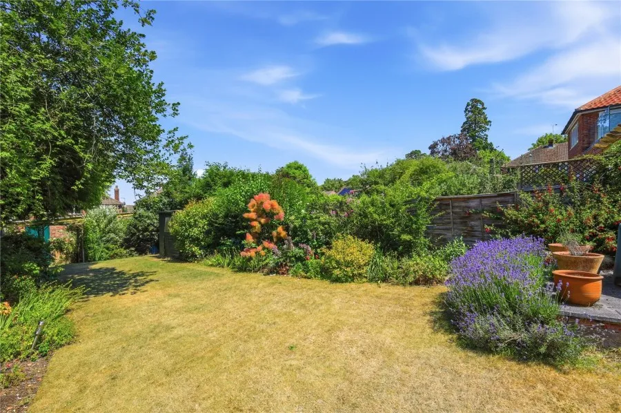House Under Offer with 3 bedrooms in Saffron Walden, CB11, photo 10