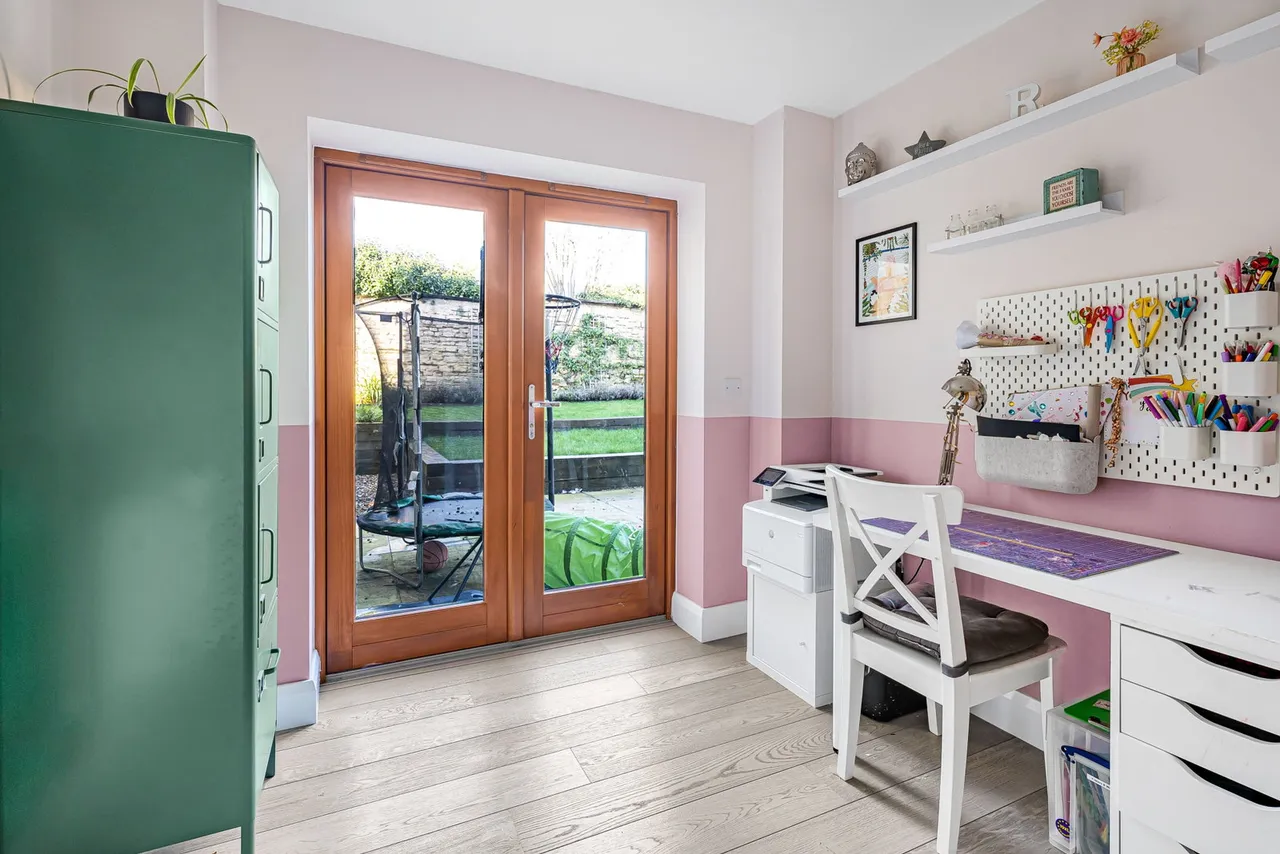 Reindeer Court, Potterspury, NN12, photo 12