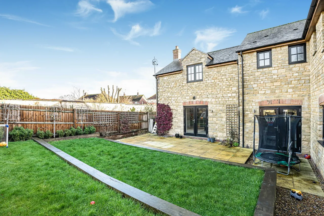 Reindeer Court, Potterspury, NN12, photo 33