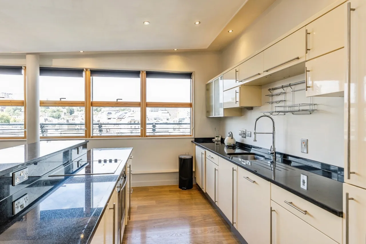 Baldwin Street, Bristol, BS1, photo 5