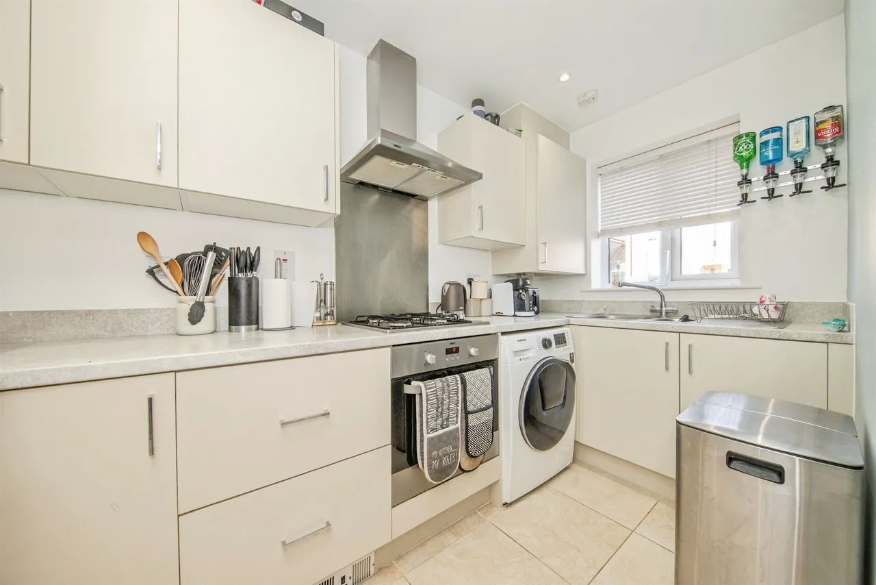 Limestone Close, Great Blakenham, Ipswich, photo 8