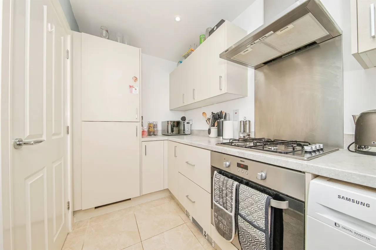 Limestone Close, Great Blakenham, Ipswich, photo 9