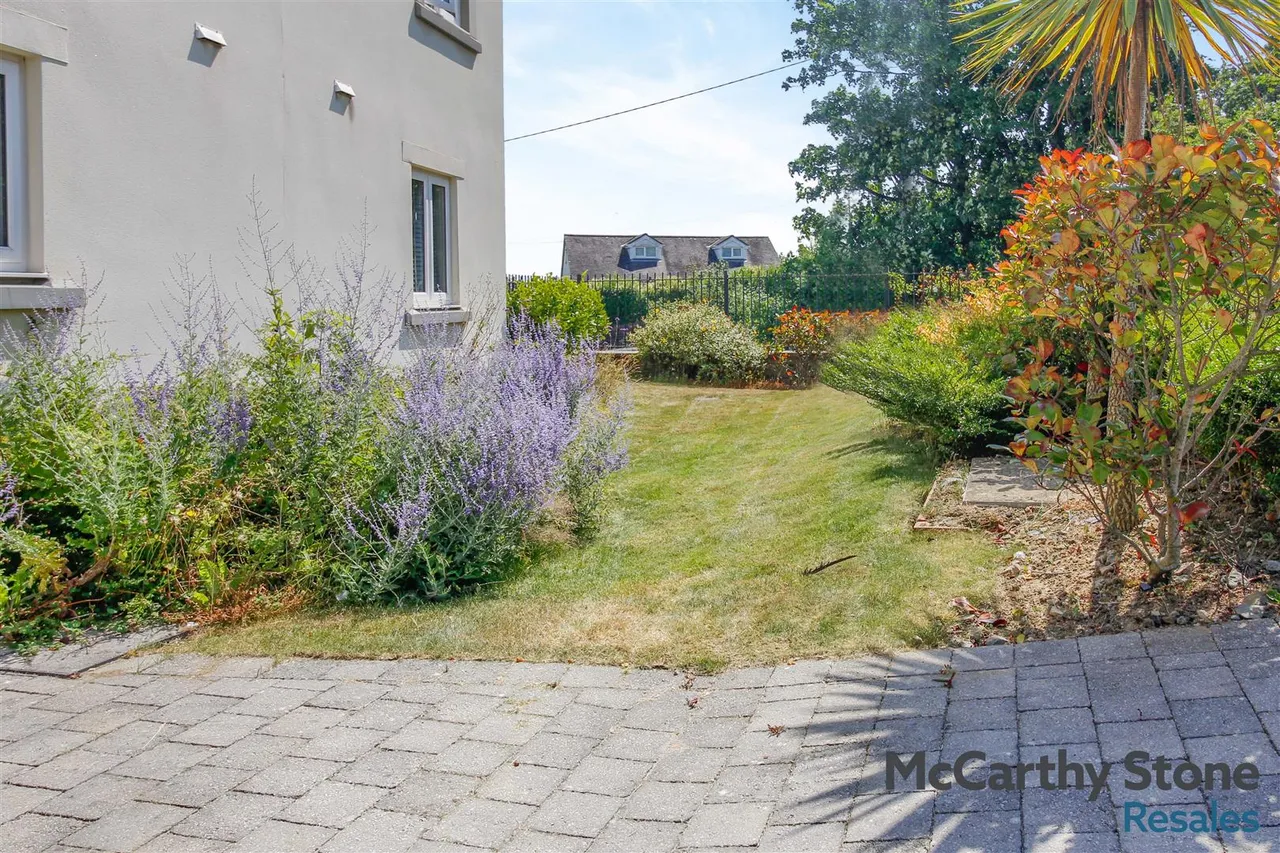 Bangor Road, Benllech, LL74, photo 29