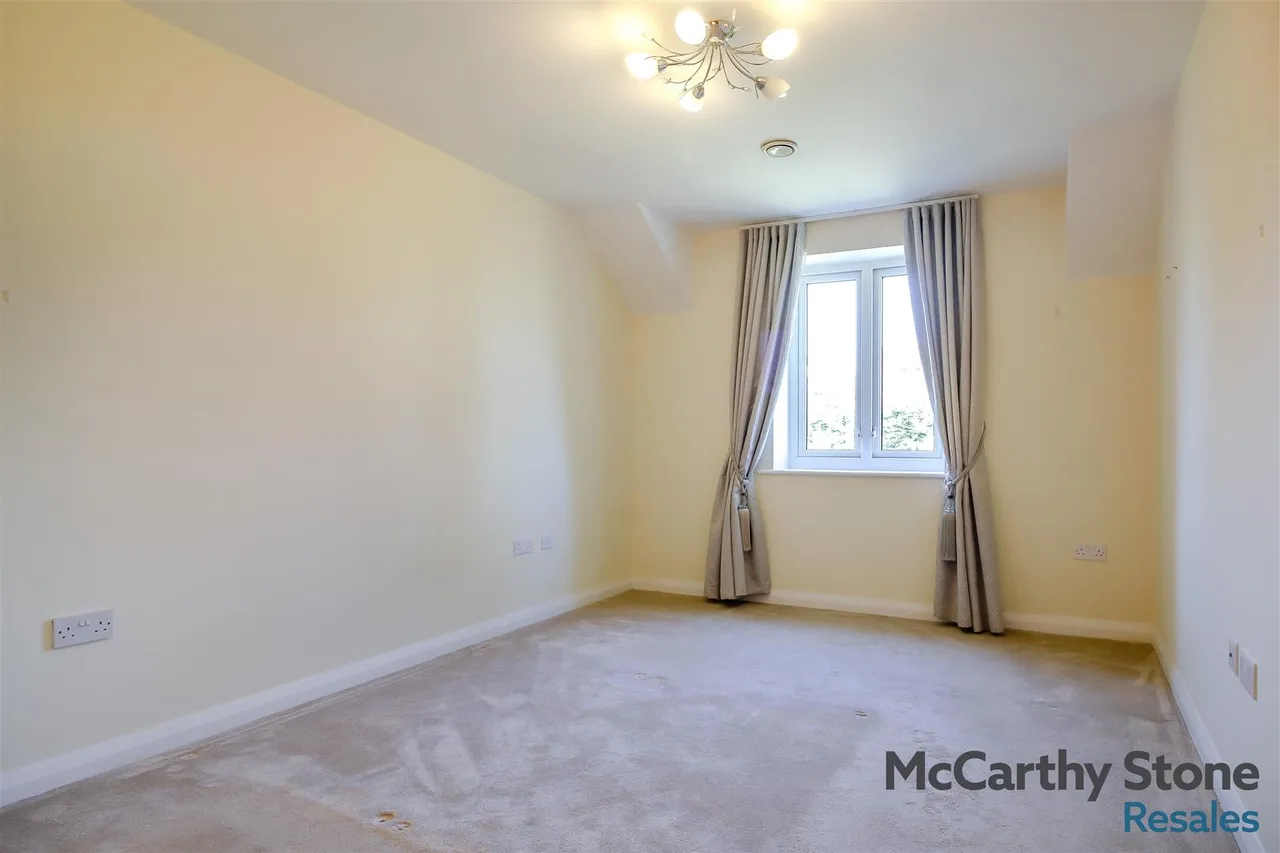 Bangor Road, Benllech, LL74, photo 6
