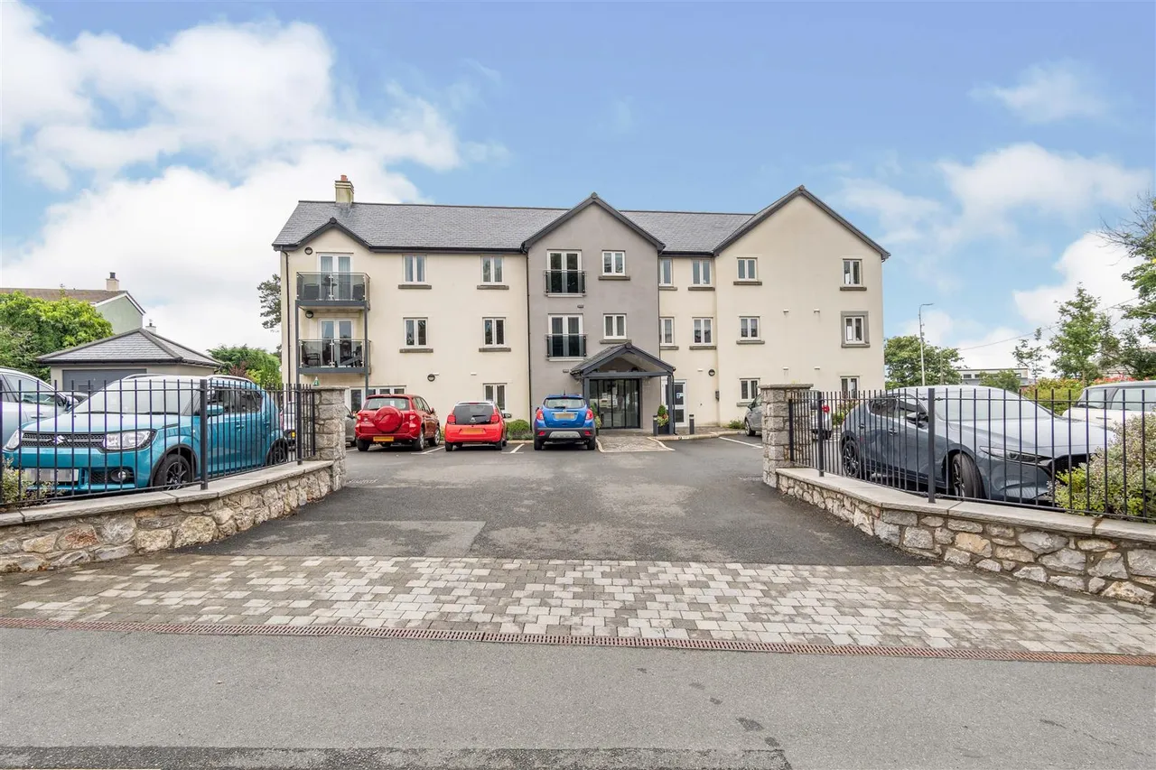 Bangor Road, Benllech, LL74, photo 18