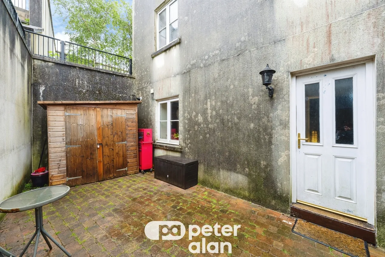 Meadow Bank NEATH, SA10, photo 5