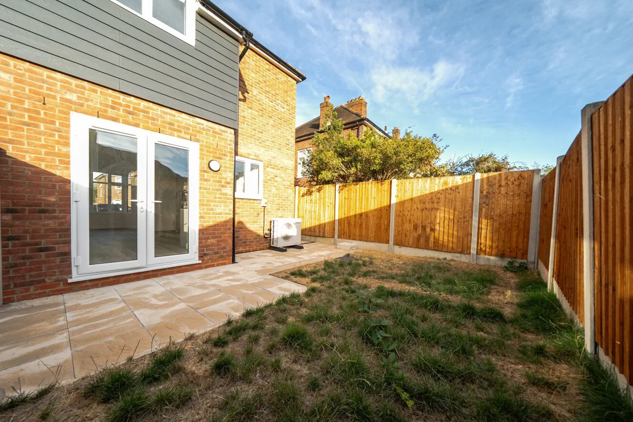South Park Crescent, Catford, London, SE6, photo 9