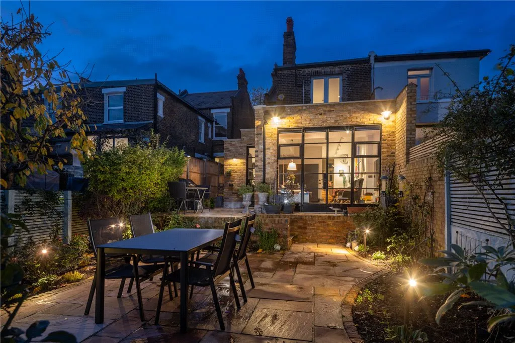 Chevening Road, London, NW6, photo 42