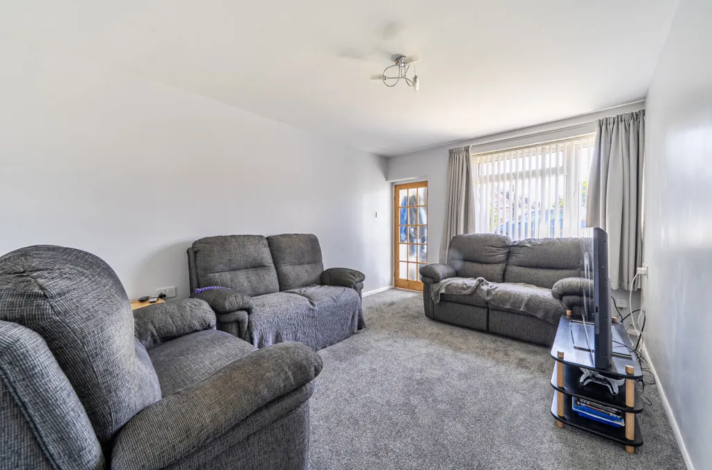 Norton Crescent, Towcester, Northamptonshire, NN12 6DW, photo 4
