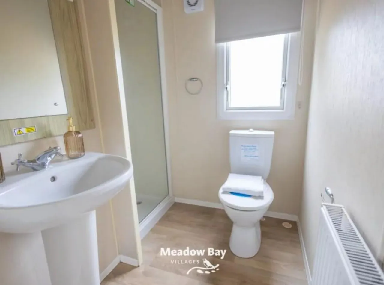 Golden Leas Holiday Park, 2016 Willerby Mistral, photo 6