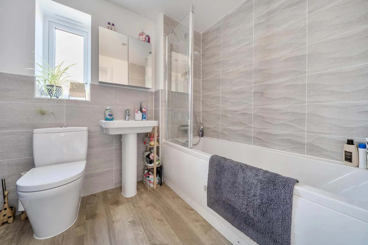 Stirling Drive, Biddenham, photo 18