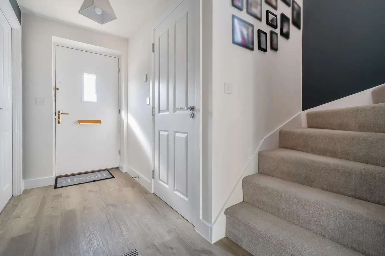 Stirling Drive, Biddenham, photo 11