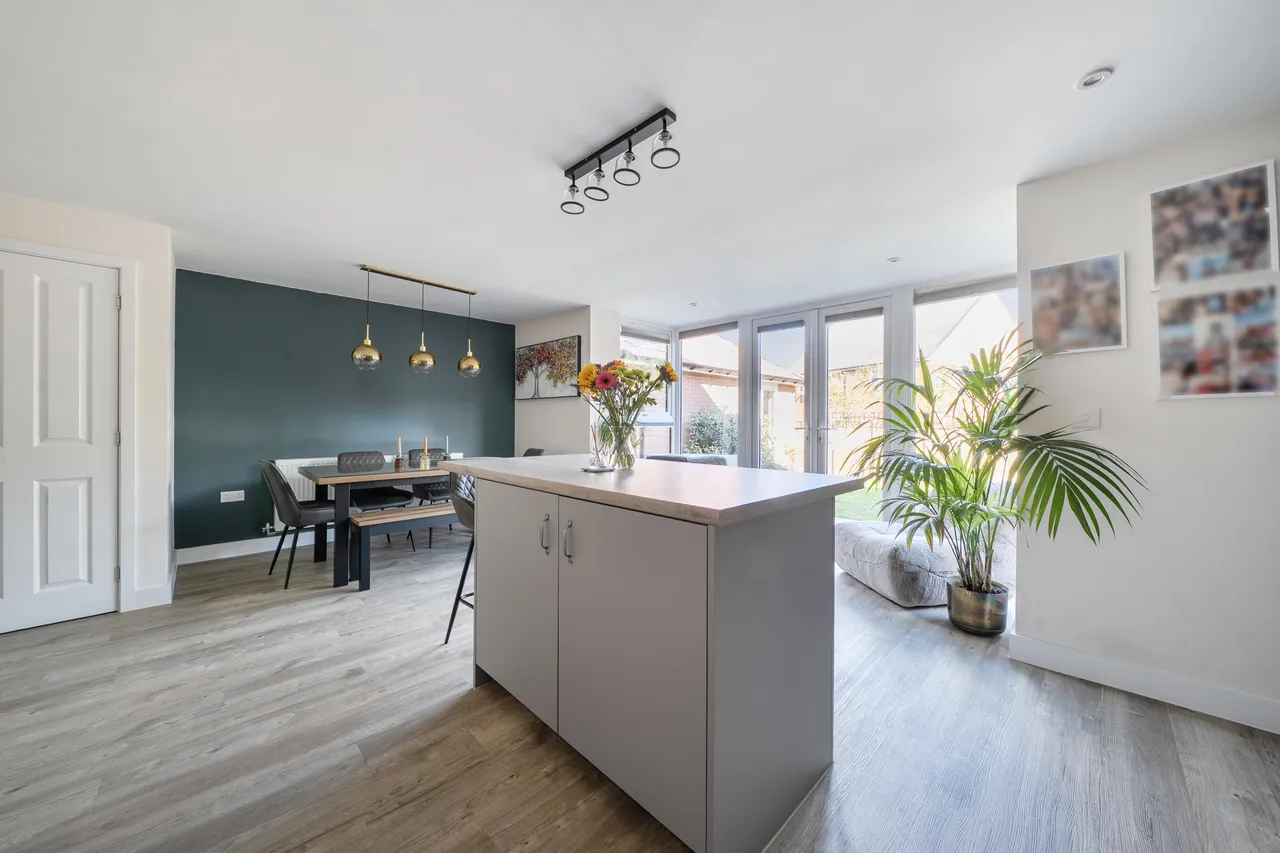 Stirling Drive, Biddenham, photo 9