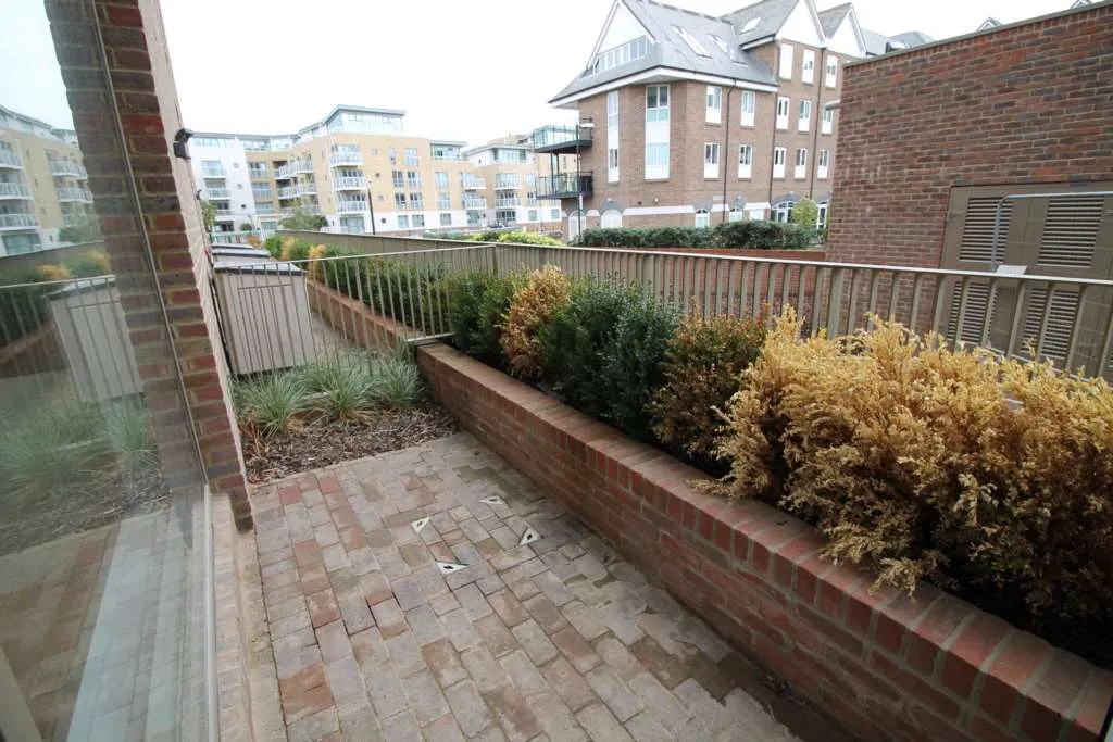 Halyards Court, Durham Wharf Drive, TW8 8FB, photo 10