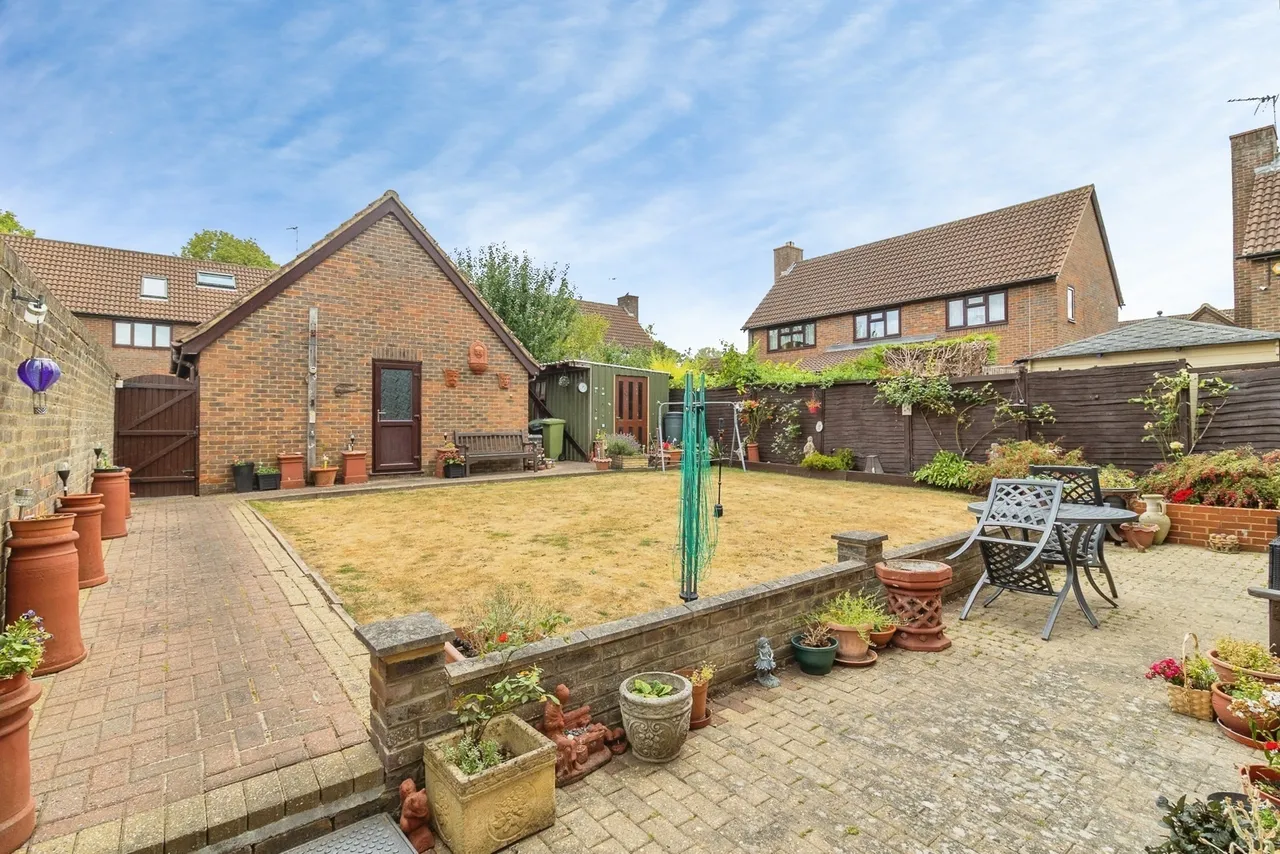 Wood Lane, Great Linford, MK14, photo 18
