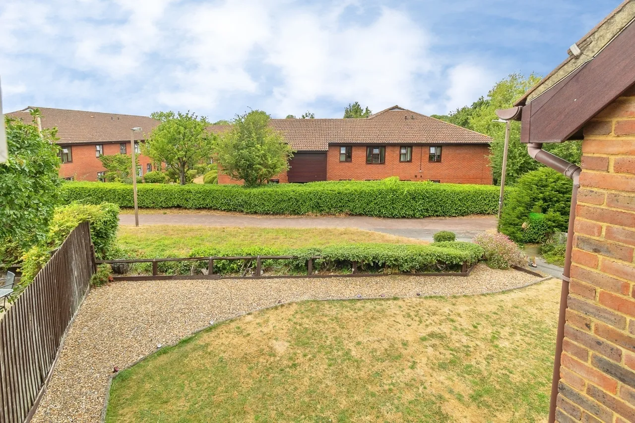 Wood Lane, Great Linford, MK14, photo 4