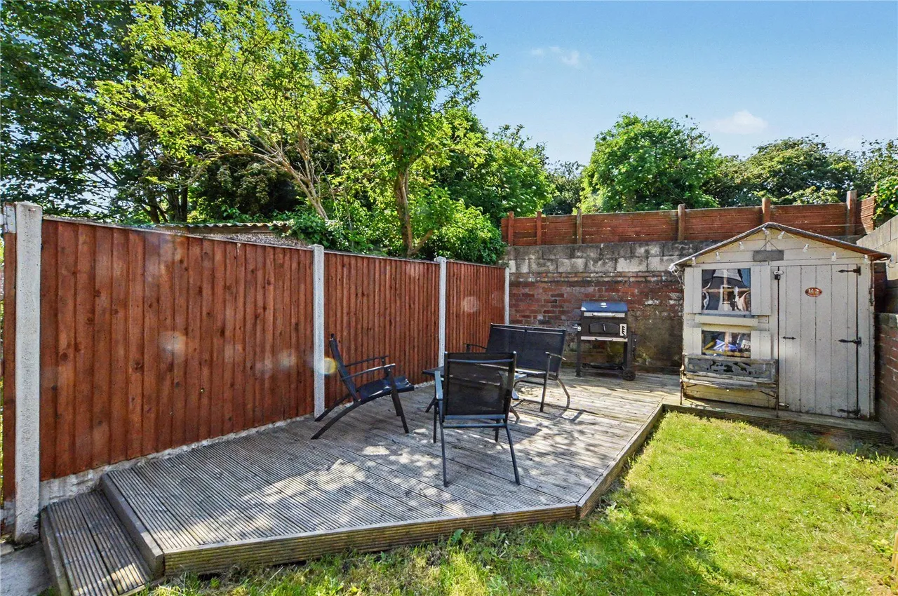 Wood Lane, Rothwell, LS26, photo 11