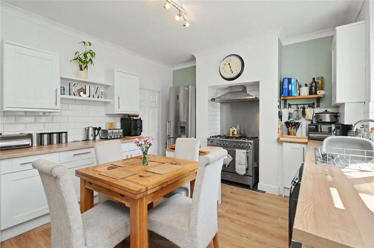 Wood Lane, Rothwell, LS26, photo 5