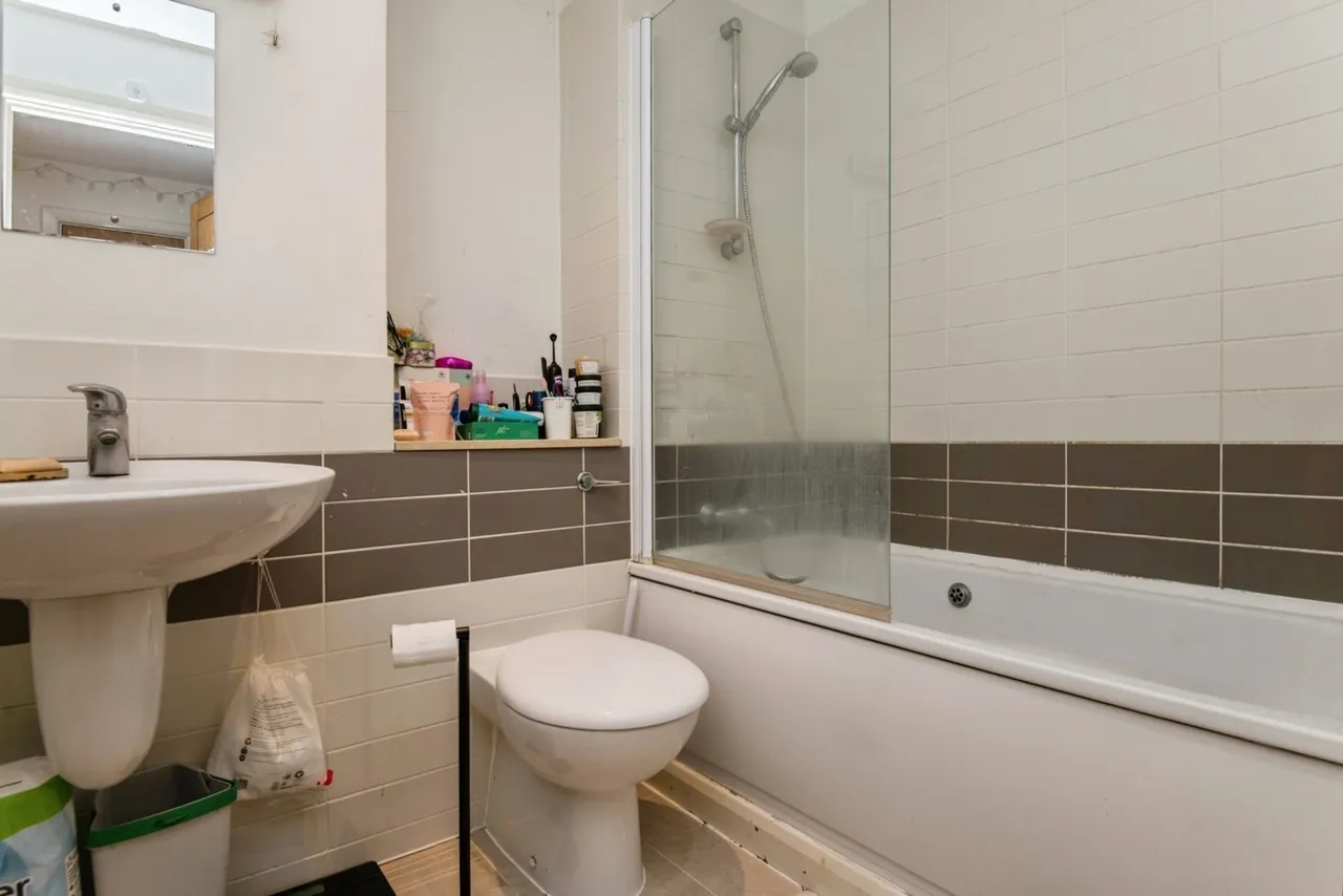 Bedford Street, Exeter, EX1, photo 24