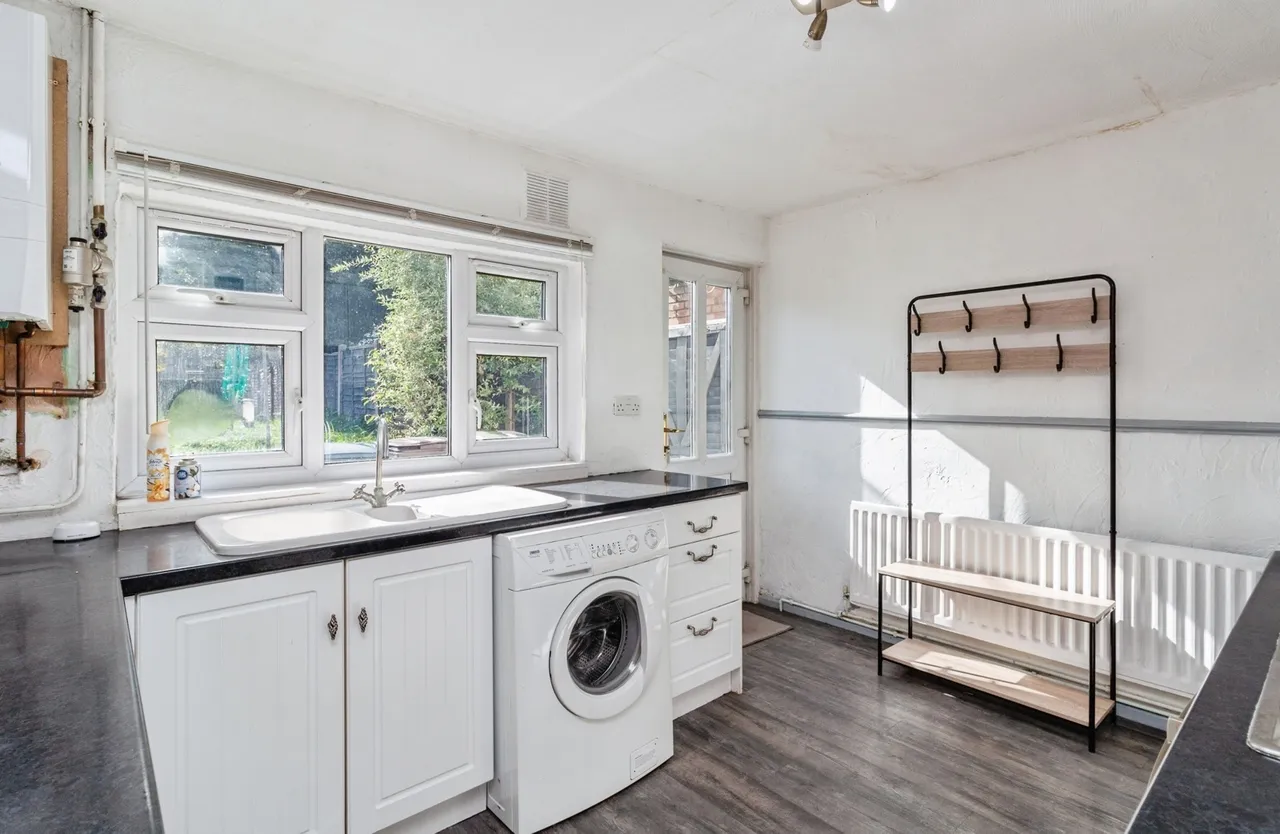 Doxey Road, Stafford, ST16, photo 6