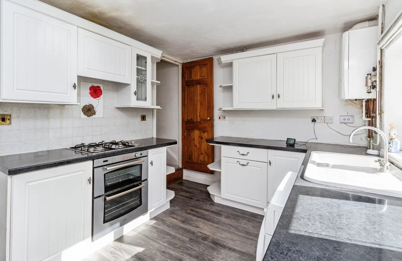 Doxey Road, Stafford, ST16, photo 5