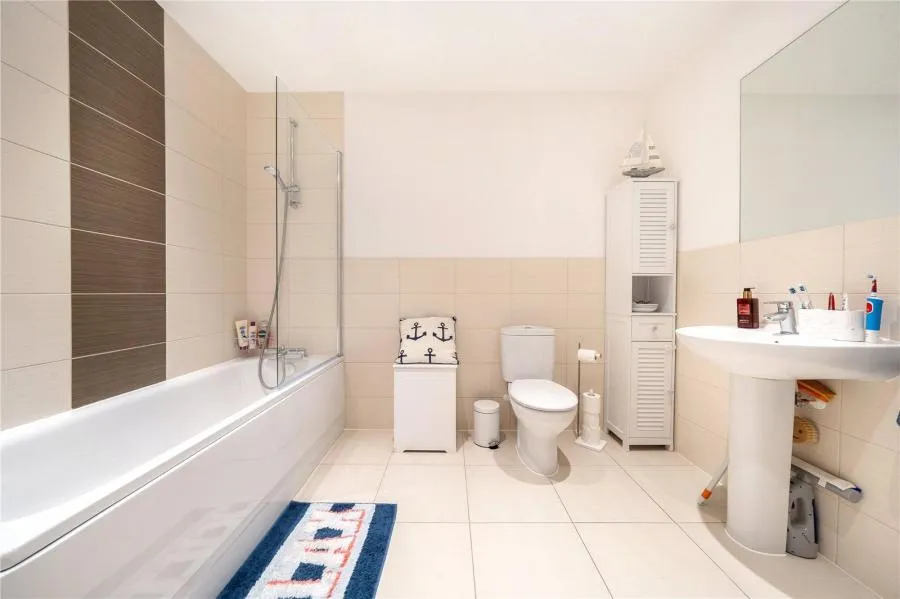 Arla Place, Ruislip, HA4, photo 5