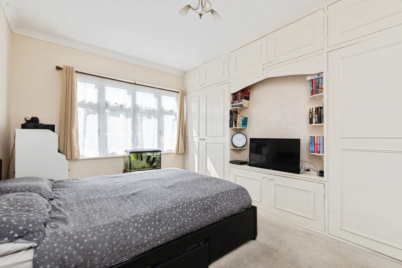 Wandle Road, Wallington, photo 12