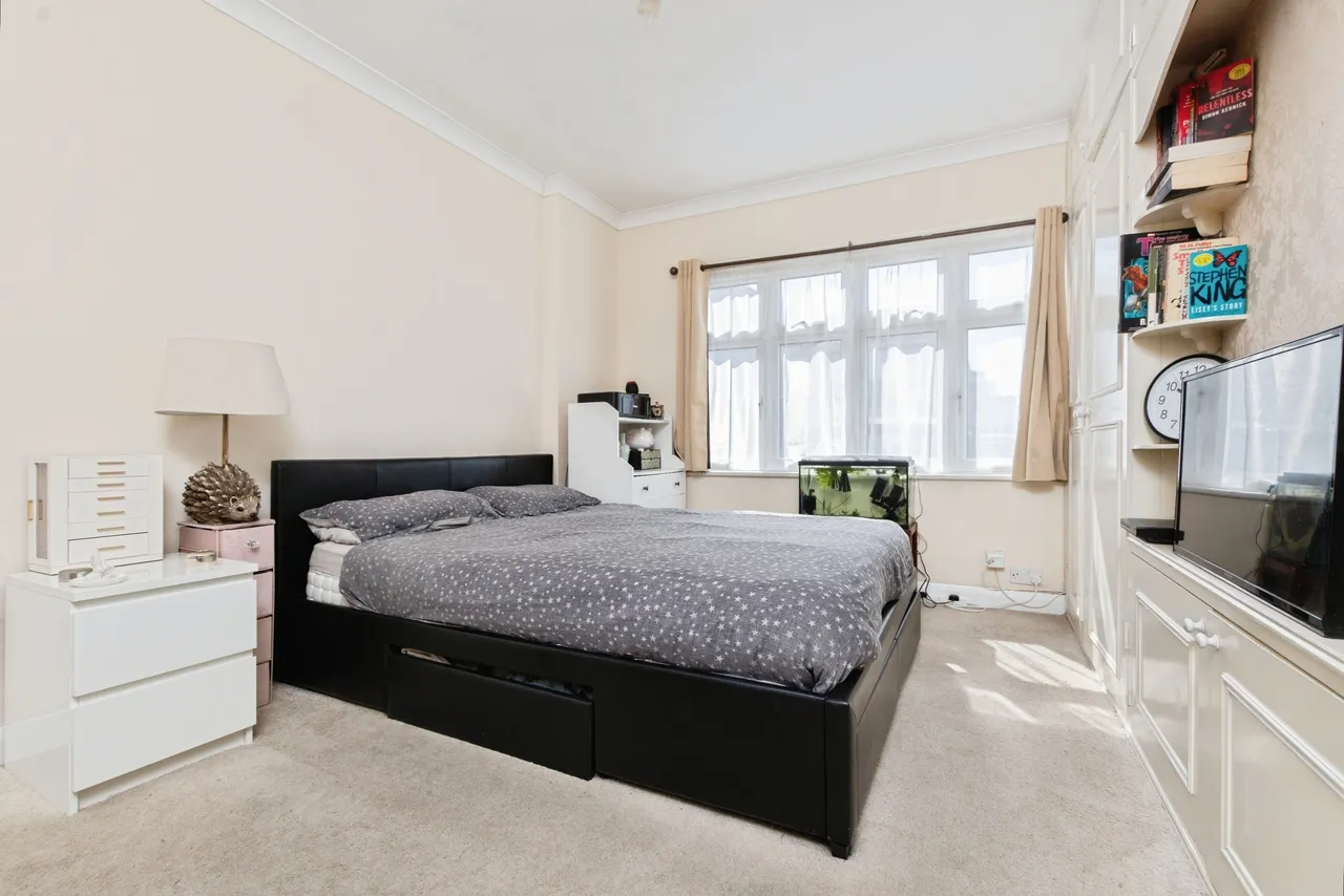 Wandle Road, Wallington, photo 11