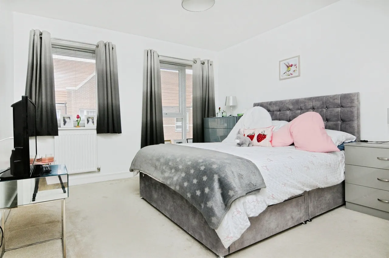 Henry Shuttlewood Drive, Chelmsford Garden, CM1, photo 3