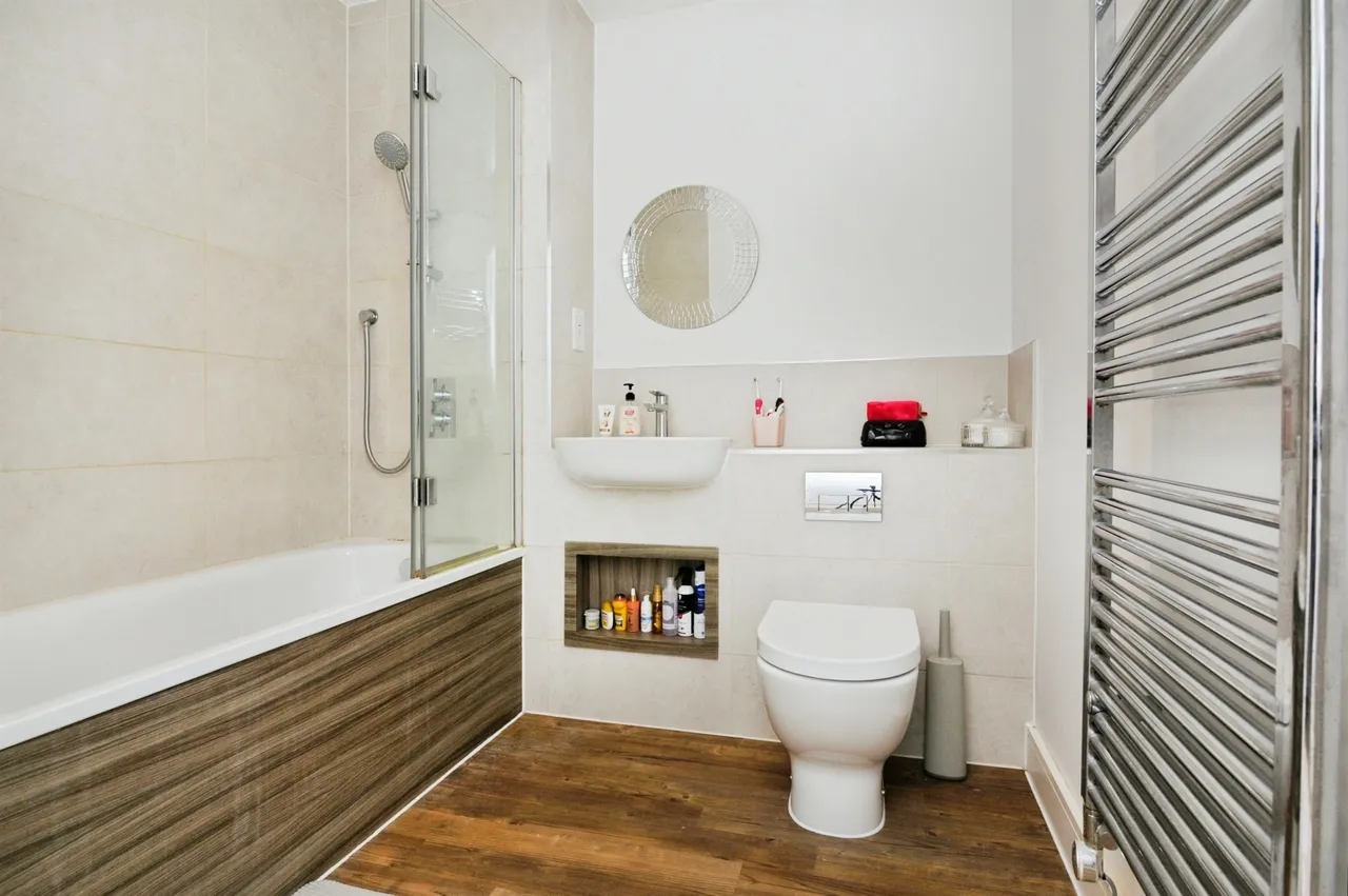 Henry Shuttlewood Drive, Chelmsford Garden, CM1, photo 9