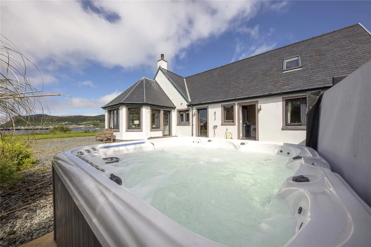 Old Pier Cottage, Cuil, Uig, Portree, IV51 9YB, photo 37