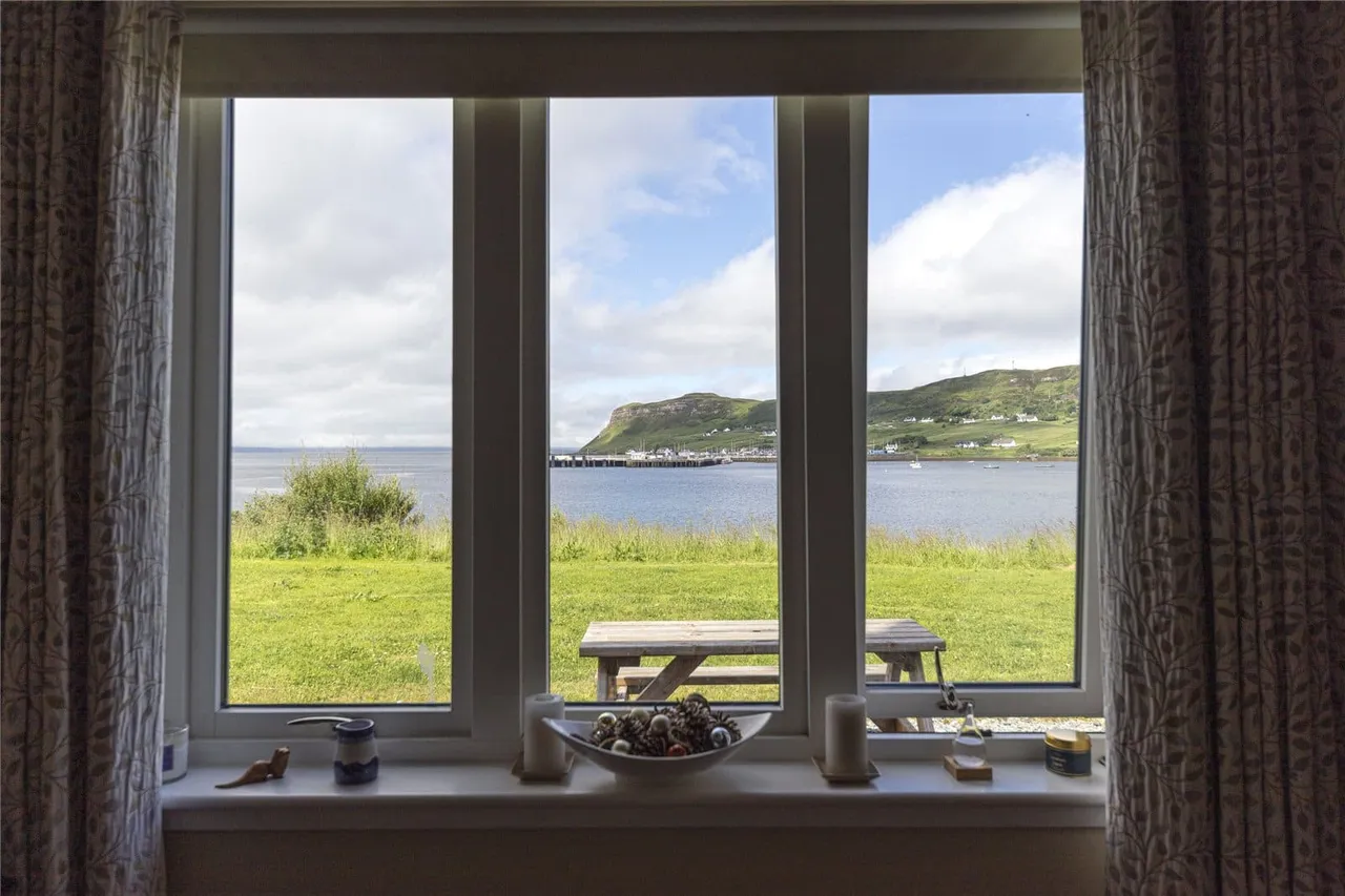 Old Pier Cottage, Cuil, Uig, Portree, IV51 9YB, photo 15
