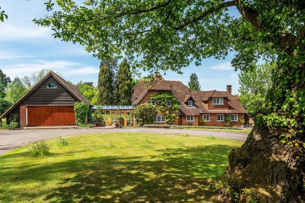 5 bed house for sale, Blanchards Hill, Sutton Green, GU4