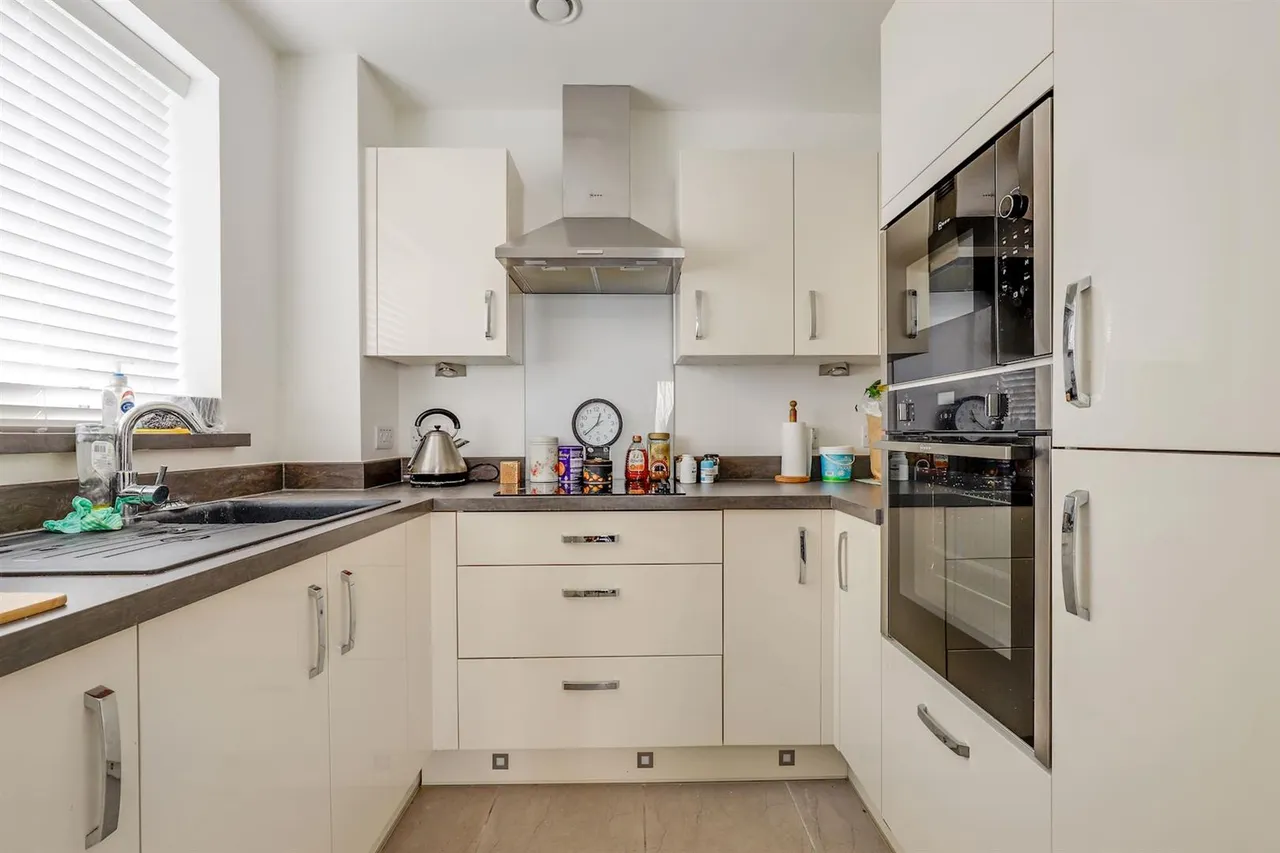 Beulah Hill, Upper Norwood, SE19, photo 3
