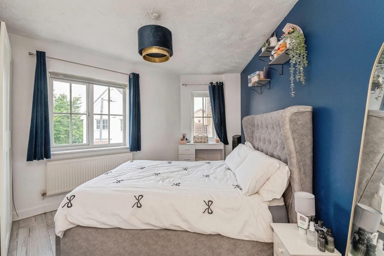 Plymouth Road, Chafford Hundred, Grays, Essex, RM16, photo 6