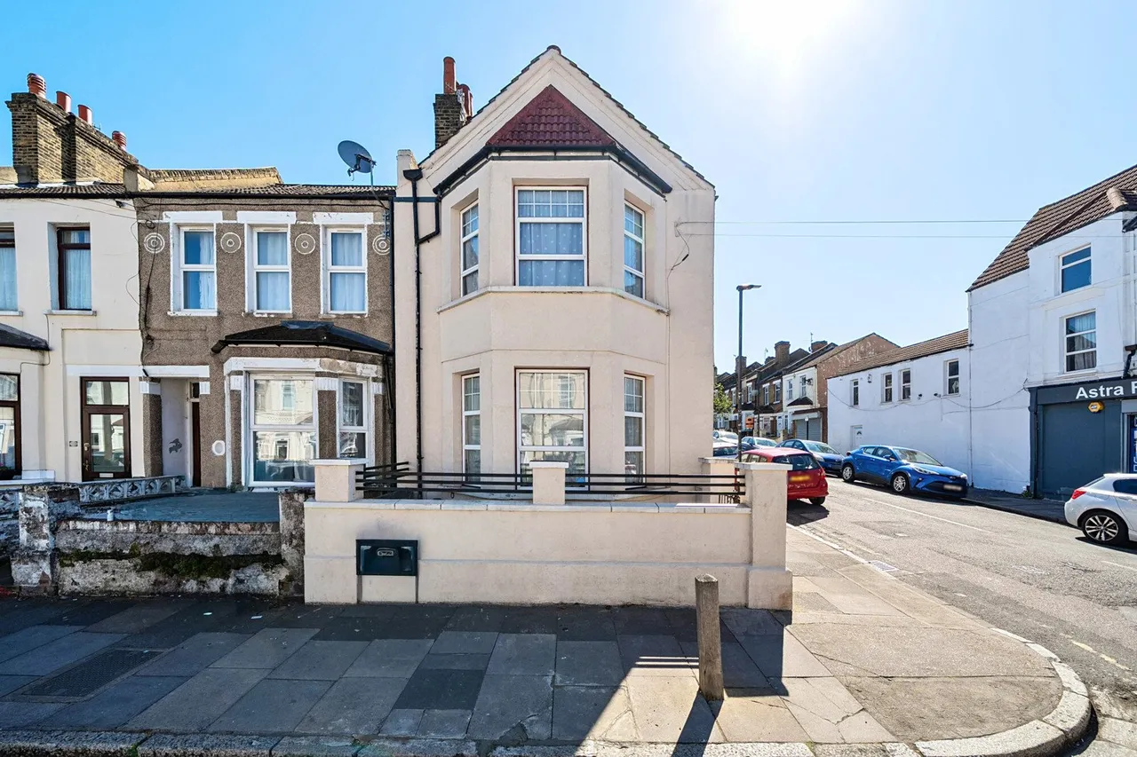 Conway Road, SE18, photo 19