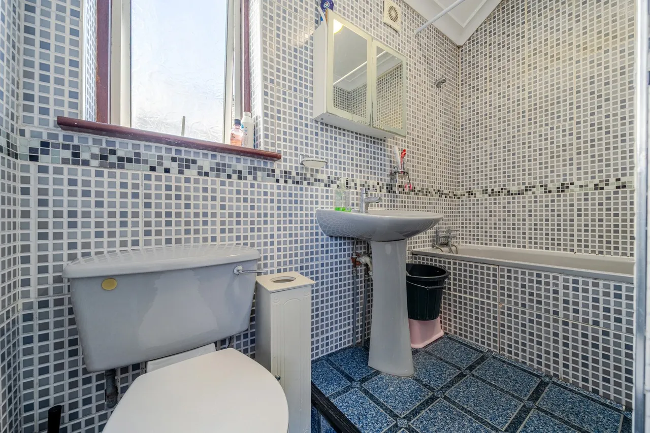 Conway Road, SE18, photo 6